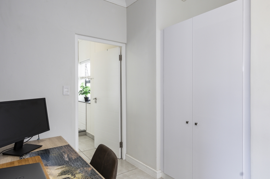 3 Bedroom Property for Sale in Paardevlei Western Cape